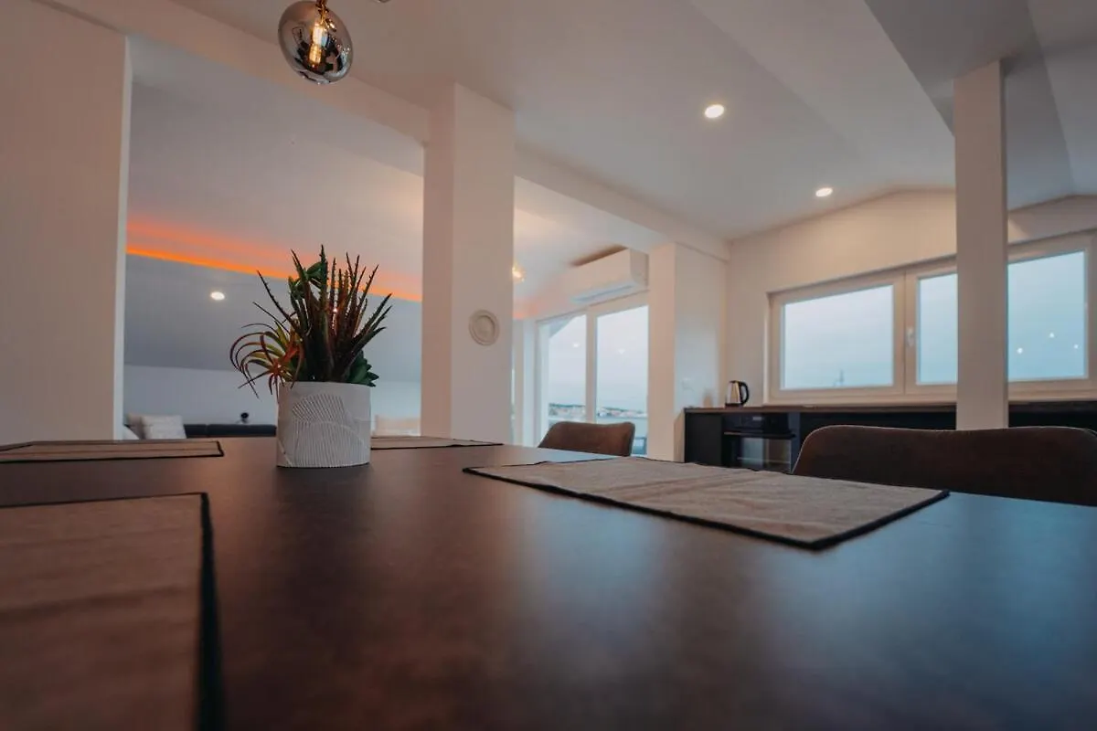 자다르 Penthouse Oasis With Sea Views And Terrace 아파트
